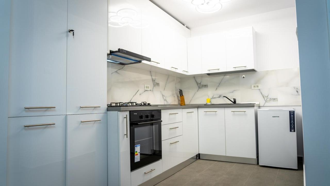 Stepo Sunset Apartment Букурещ Екстериор снимка