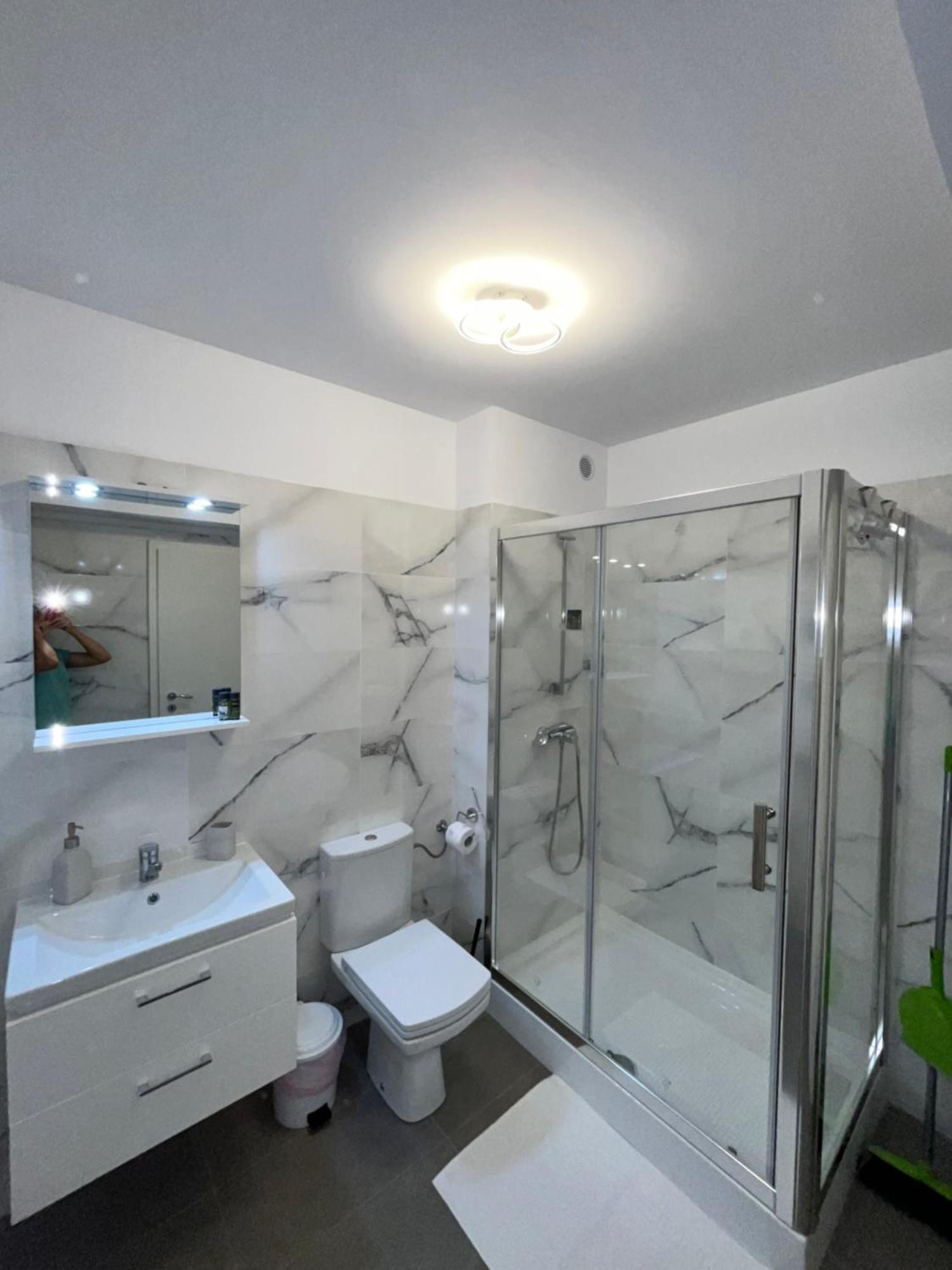 Stepo Sunset Apartment Букурещ Екстериор снимка