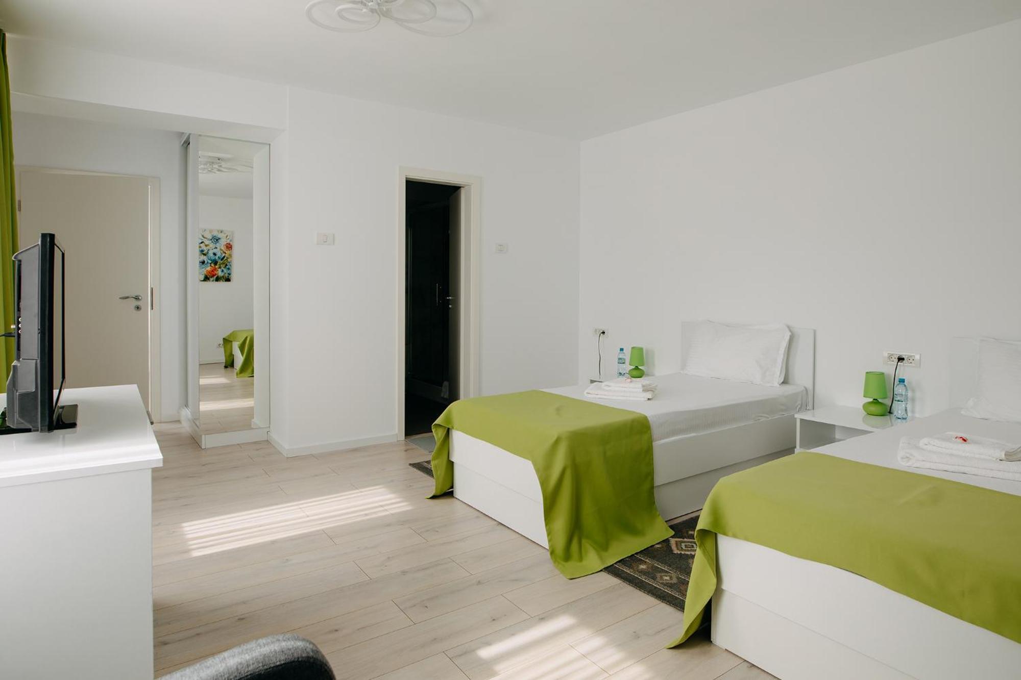 Stepo Sunset Apartment Букурещ Екстериор снимка