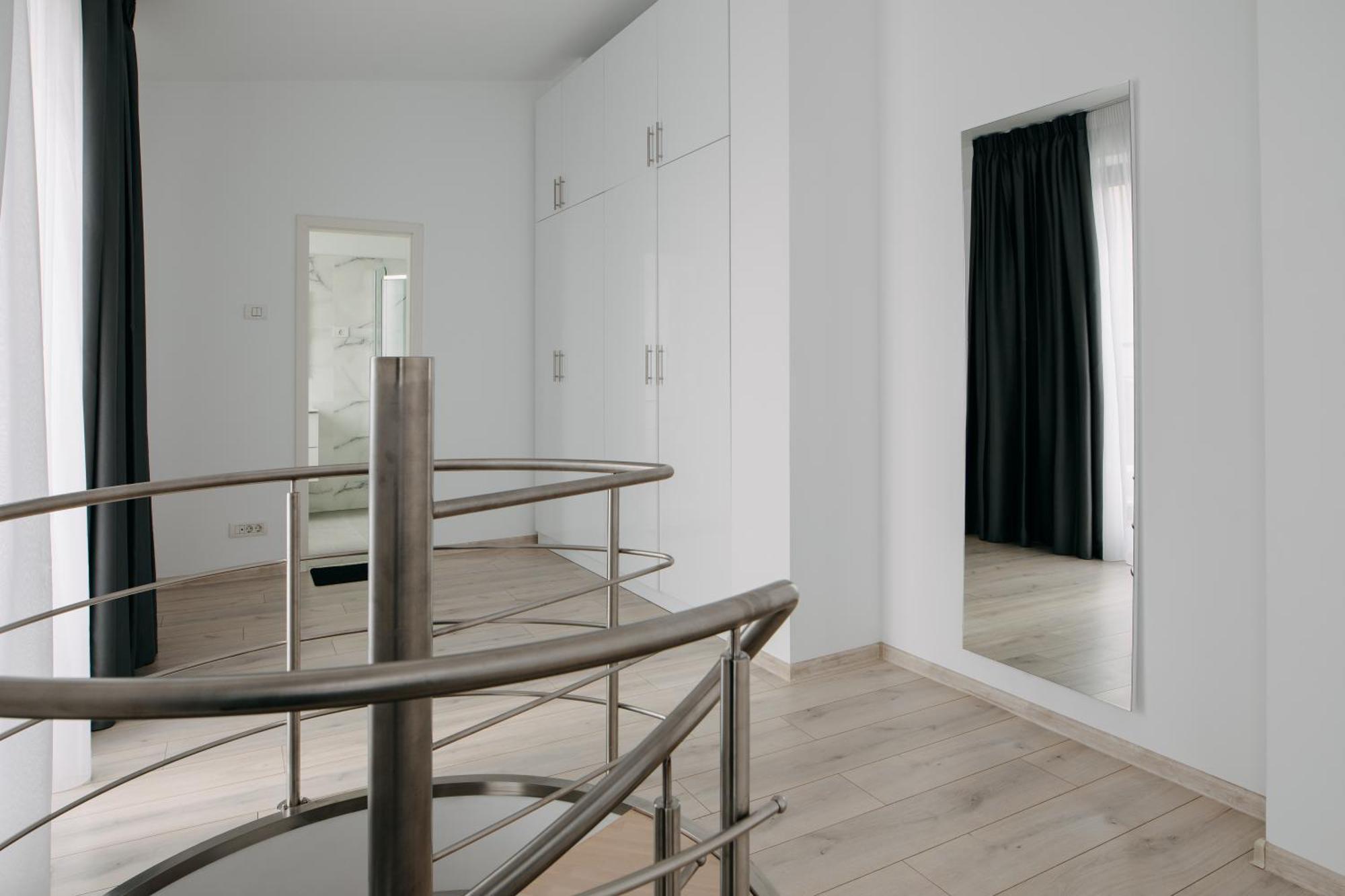 Stepo Sunset Apartment Букурещ Екстериор снимка
