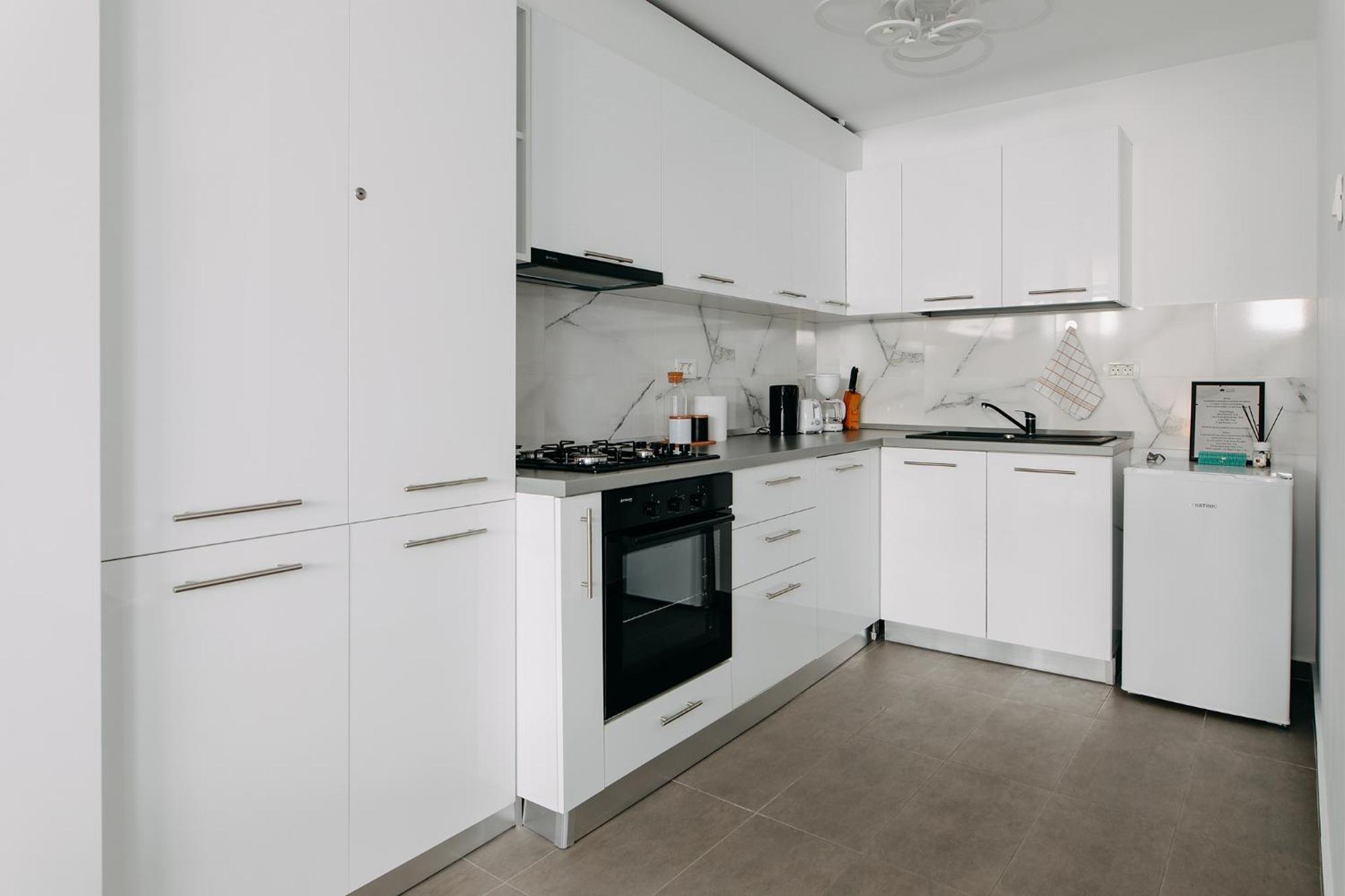 Stepo Sunset Apartment Букурещ Екстериор снимка
