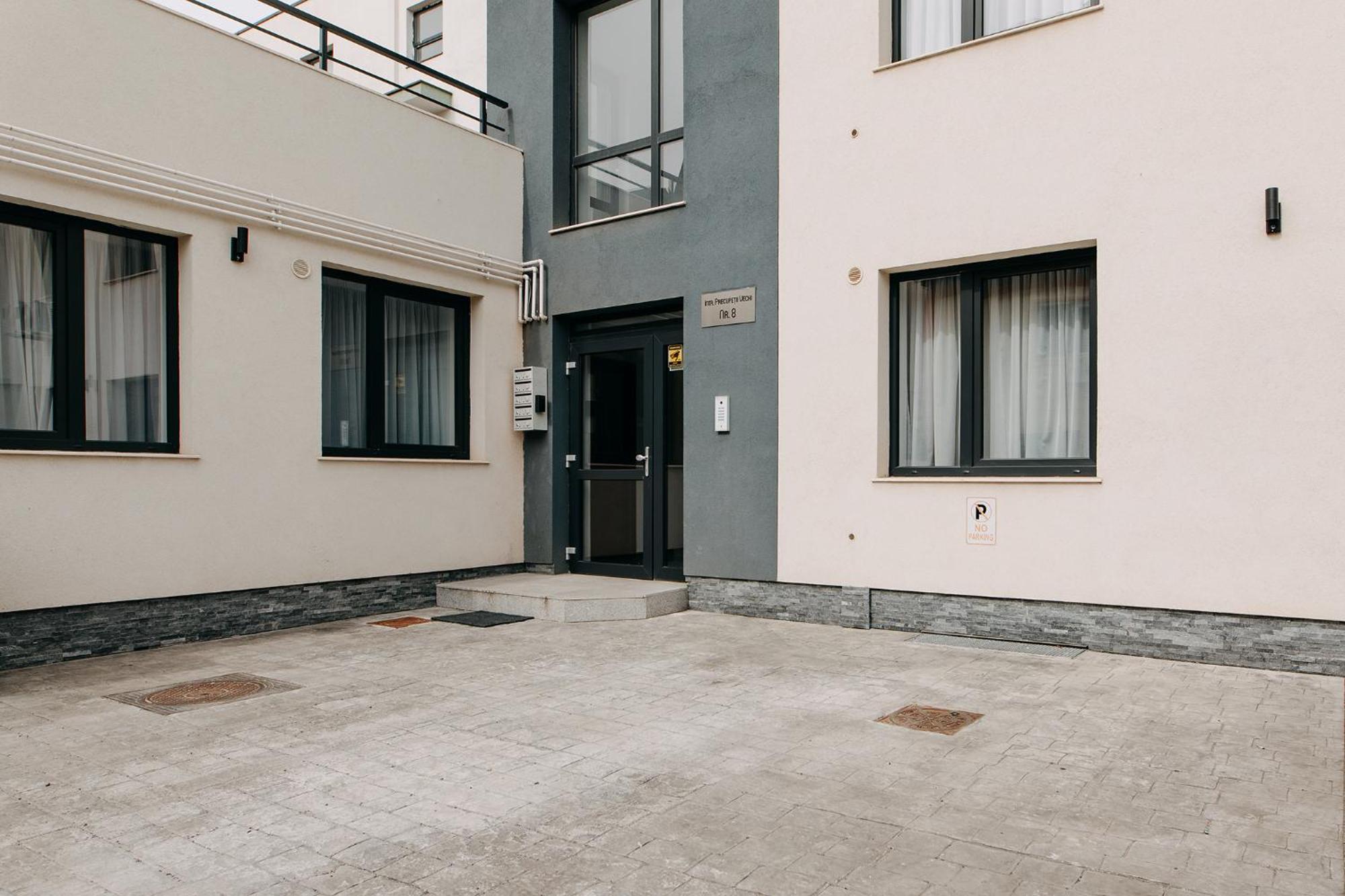 Stepo Sunset Apartment Букурещ Екстериор снимка